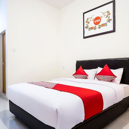 Super Oyo Capital O 873 Kamani Homestay Syariah Medan Ngoại thất bức ảnh