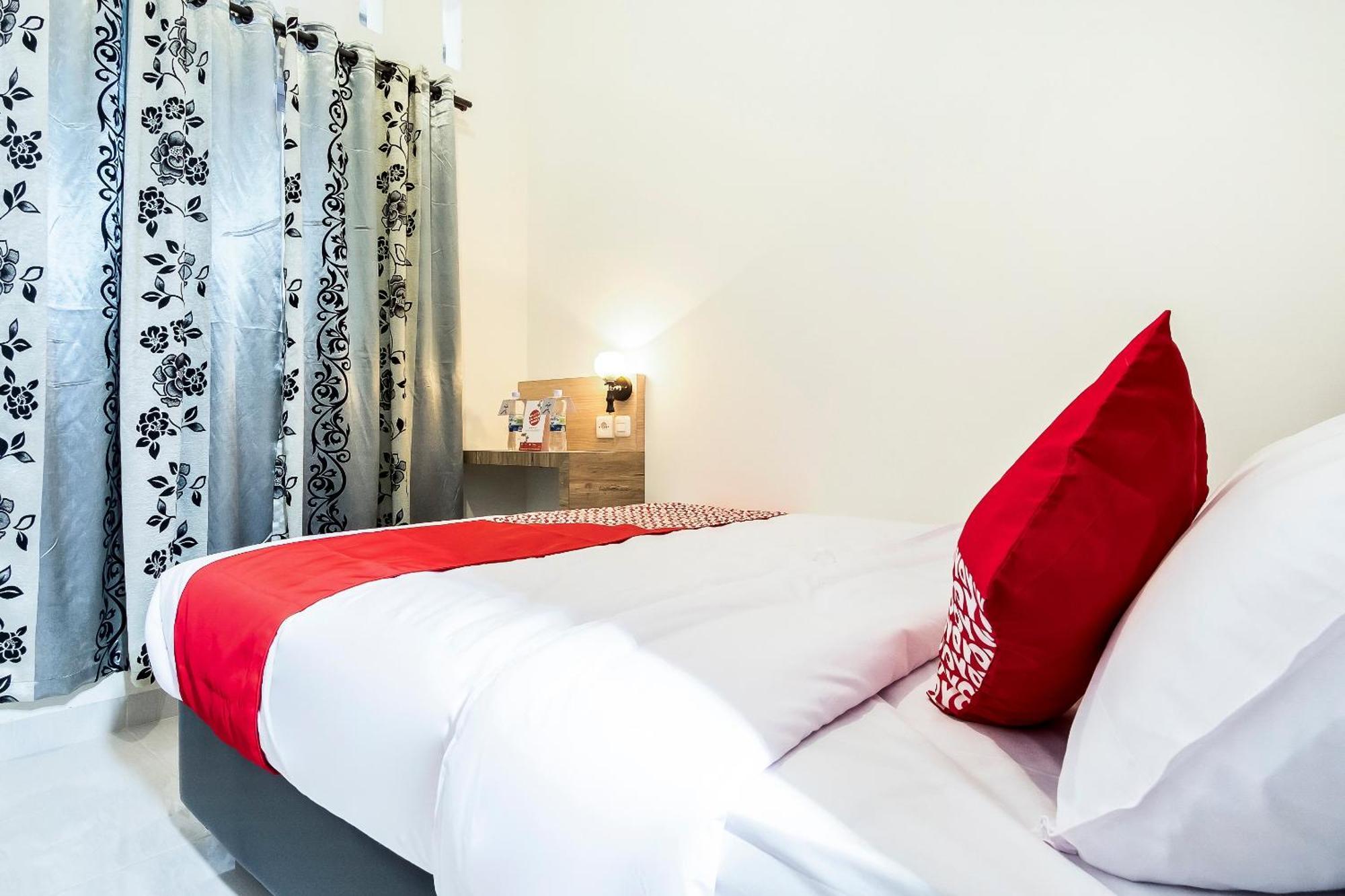 Super Oyo Capital O 873 Kamani Homestay Syariah Medan Ngoại thất bức ảnh